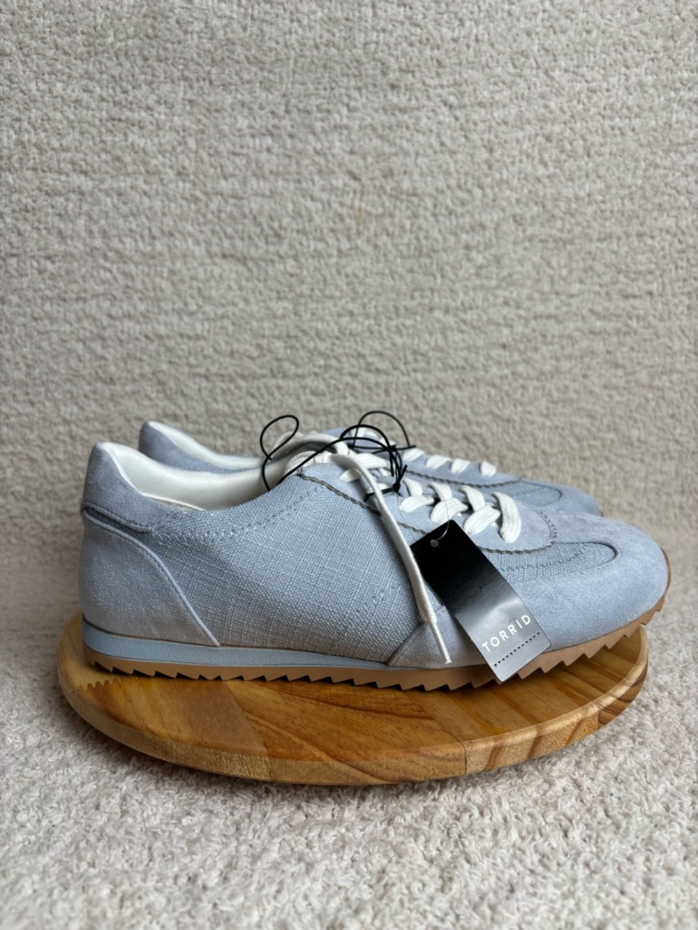 Torrid Shoes Womens 9WW Blue Sleek Sneaker Lace Up Comfort Suede Extra Wide Fit